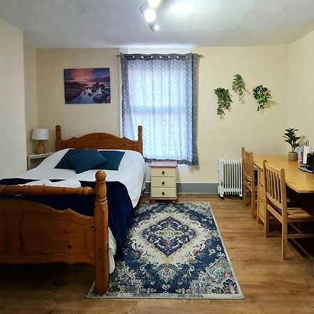 Lovely Private Room Near Central لندن المظهر الخارجي الصورة