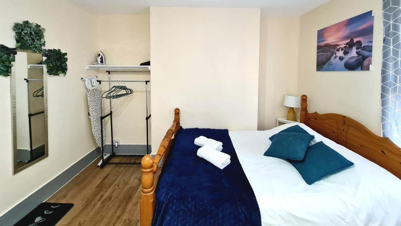 Lovely Private Room Near Central لندن المظهر الخارجي الصورة