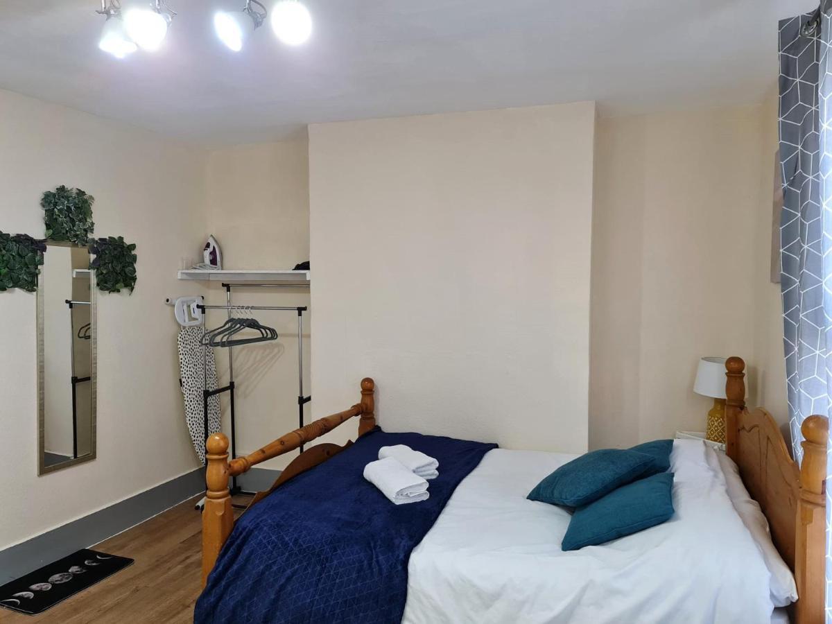 Lovely Private Room Near Central لندن المظهر الخارجي الصورة