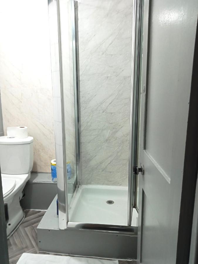Lovely Private Room Near Central لندن المظهر الخارجي الصورة