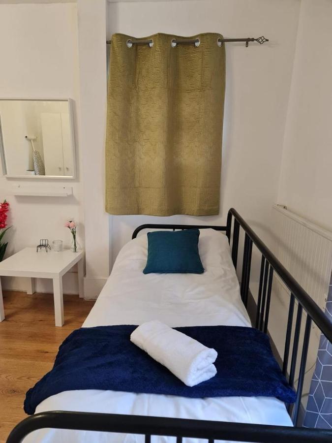 Lovely Private Room Near Central لندن المظهر الخارجي الصورة